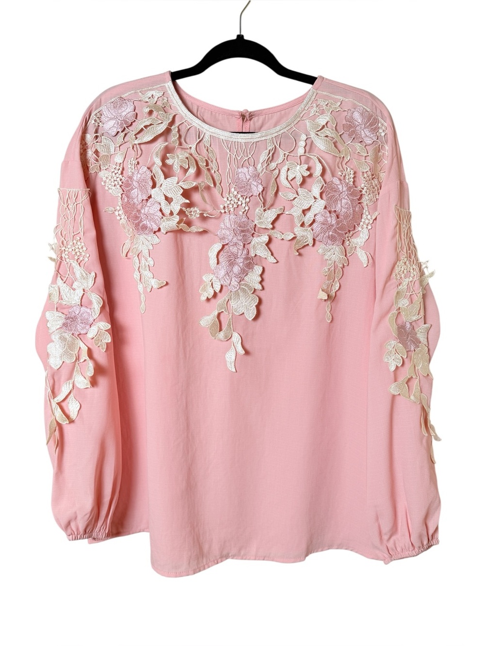 XL Delicate Pink Floral Appliqué Women's Blouse